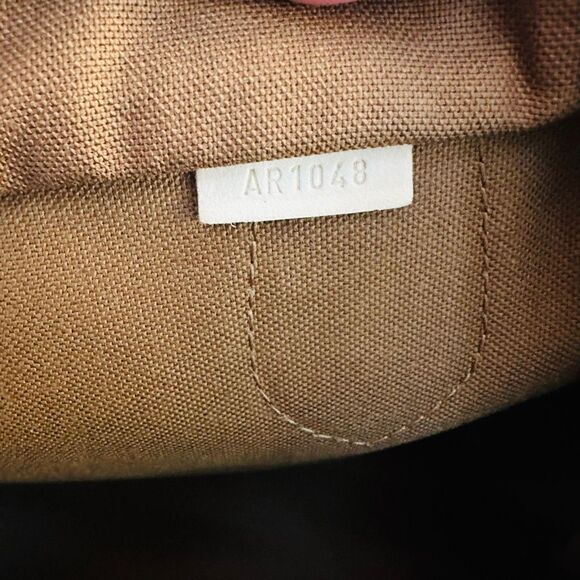 Louis Vuitton Montorgueil GM - Picture 16 of 16